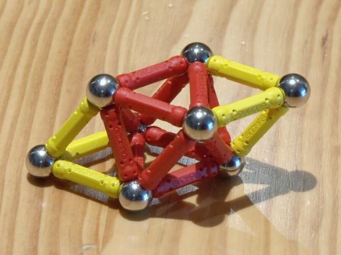 GEOMAG constructions: Module for the octotetrahedric helices, view 1