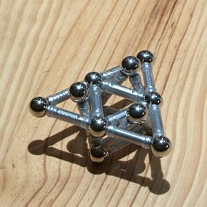 GEOMAG constructions: Chaining octahedra, step 3