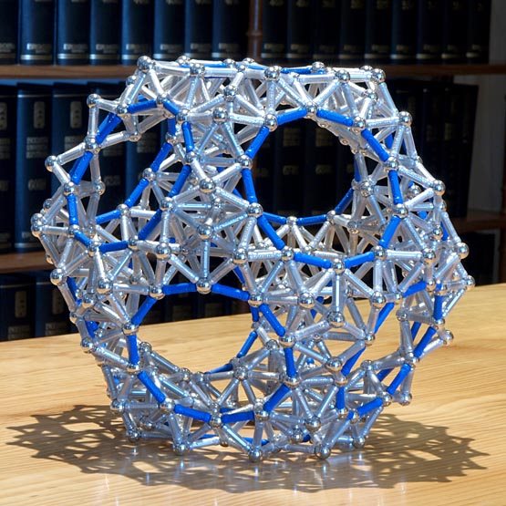 Construcciones con GEOMAG: El dodecaedro modular, vista 2