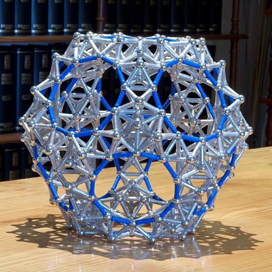 GEOMAG constructions: The modular dodecahedron, view 3