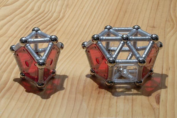 Construcciones con GEOMAG: icosaedro metabidisminuido elongado