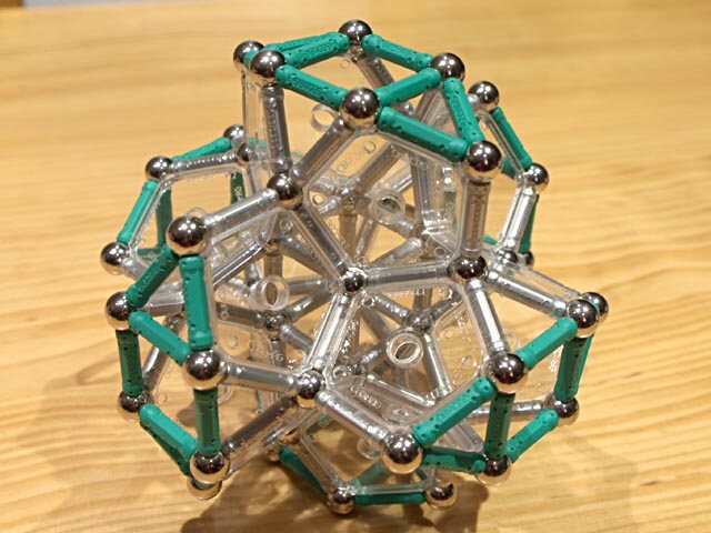 GEOMAG constructions: Construction of the reinforced rhombicosidodecahedron, method 2, step 4