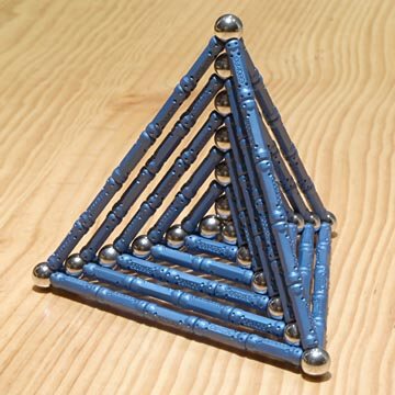 Construcciones con GEOMAG: Seis tetraedros empotrados
